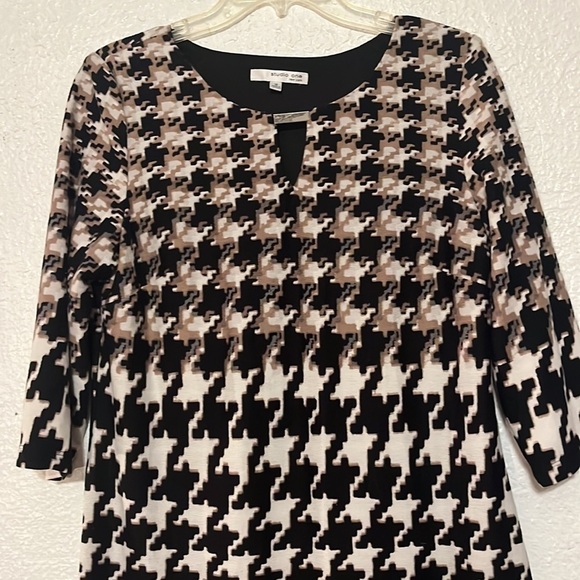 Studio One long dress with mid length sleeves - Picture 5 of 8